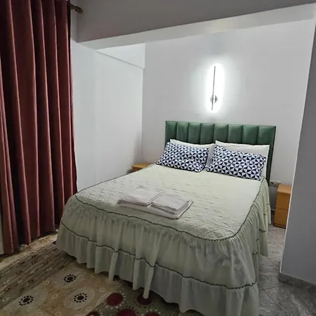 Ted's Nest - Marina Sarande