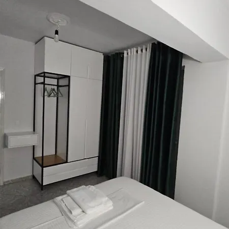 Daire Ted's Nest - Marina Saranda