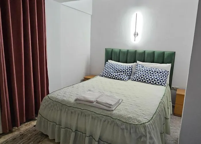 Ted's Nest - Marina Sarandë